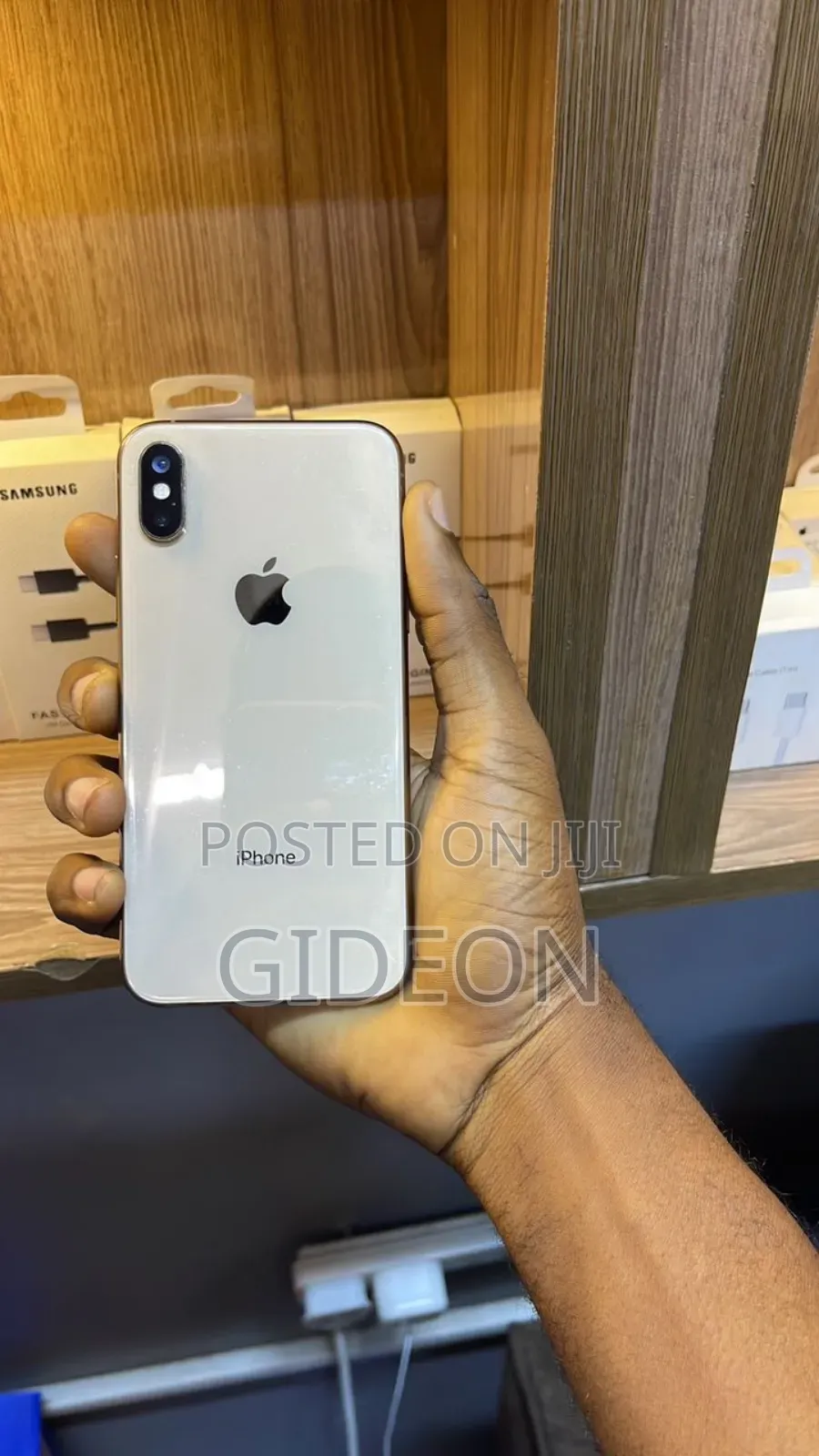 Apple iPhone X 64 GB White