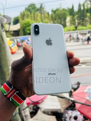 Apple iPhone X 64 GB White
