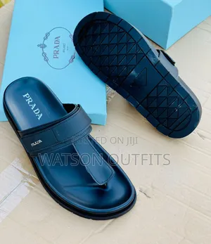 Top Quality Prada Materials Sandals Suitable for Men