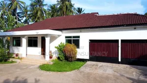 8bdrm House in Mbezi Beach for rent