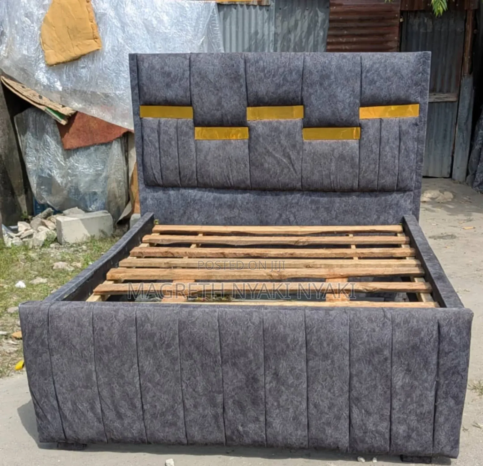 Nauza Kitanda Cha Bed Sofa 5 Kwa 6 Used Topap Exchange