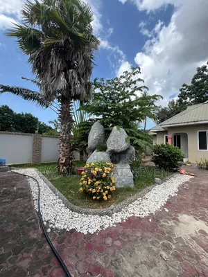3bdrm Apartment in Dalalipapaatzseven, Kinondoni for rent