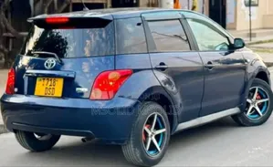 Toyota IST 2004 Blue