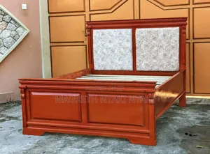 Nauza Kitanda Cha Mbao Mix Na Sofa Size 5/6
