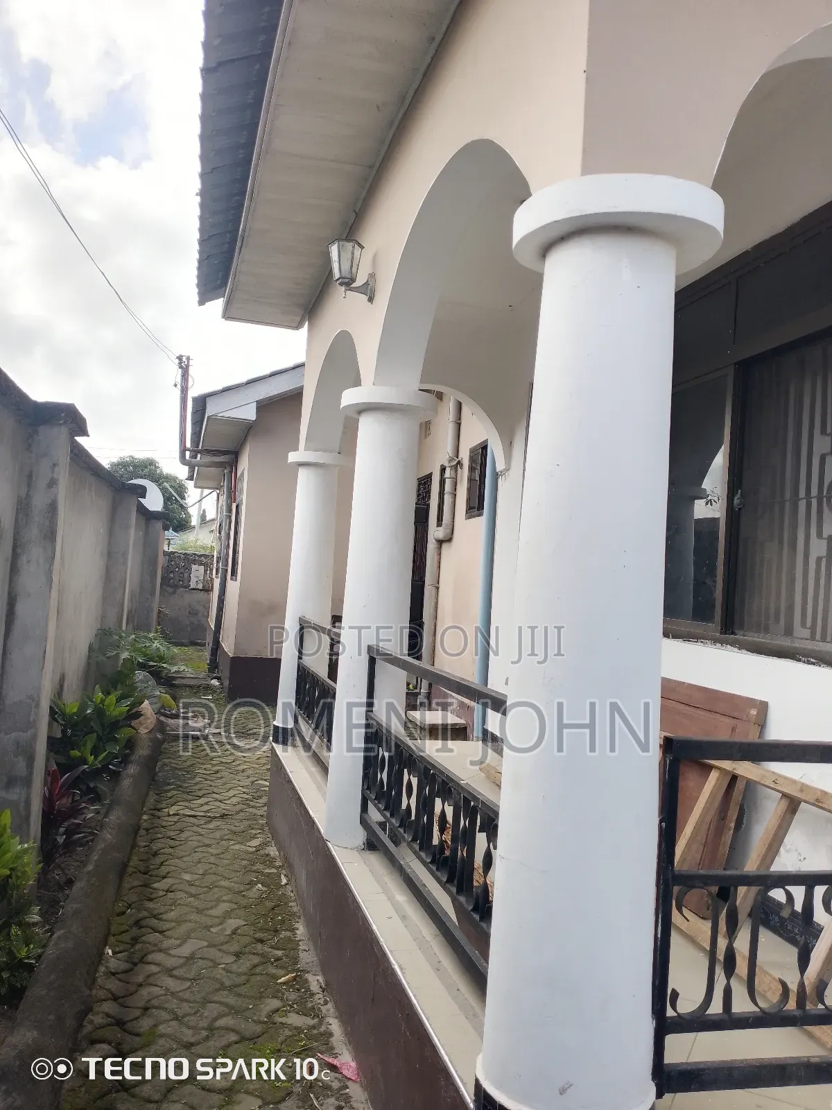 4bdrm House in Tanzania Daresalaam, Ilala for sale