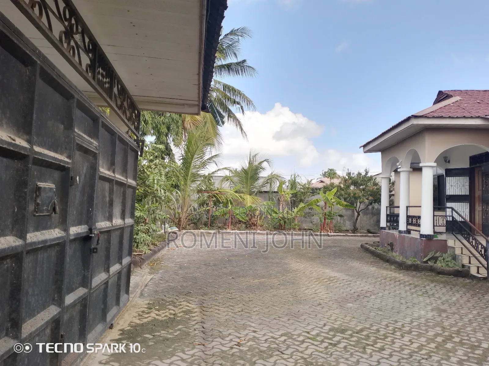 4bdrm House in Tanzania Daresalaam, Ilala for sale