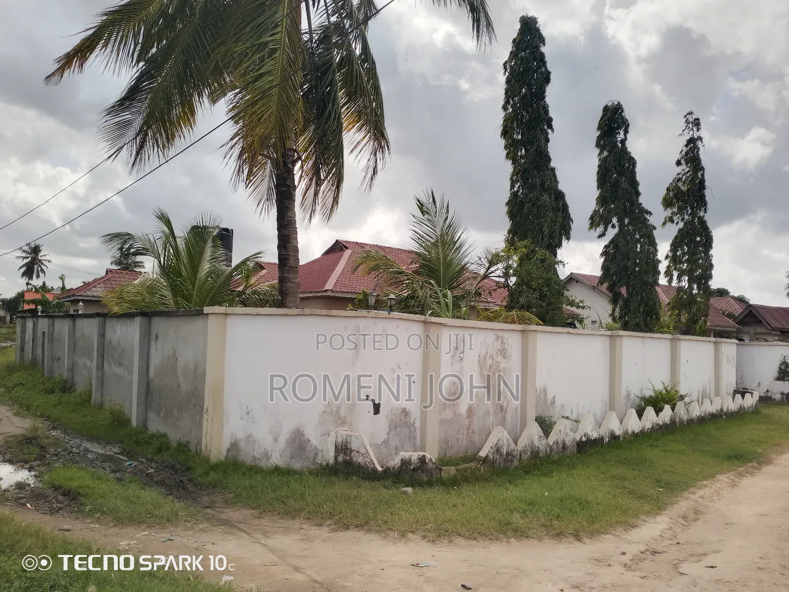 4bdrm House in Tanzania Daresalaam, Ilala for sale