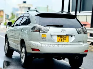 Toyota Harrier 2006 White