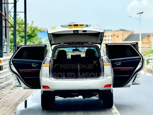 Toyota Harrier 2006 White