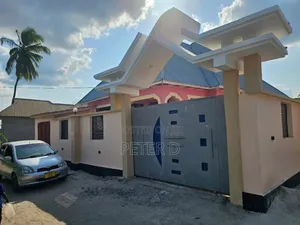 3bdrm House in Kitunda for sale