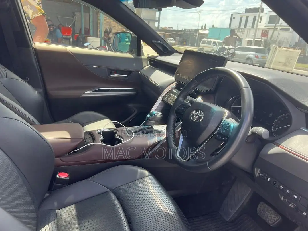 Toyota Harrier 2021 White