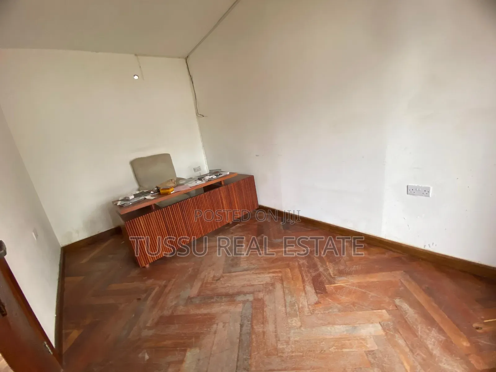 Ware House for Rent Mikochen Industrial Area