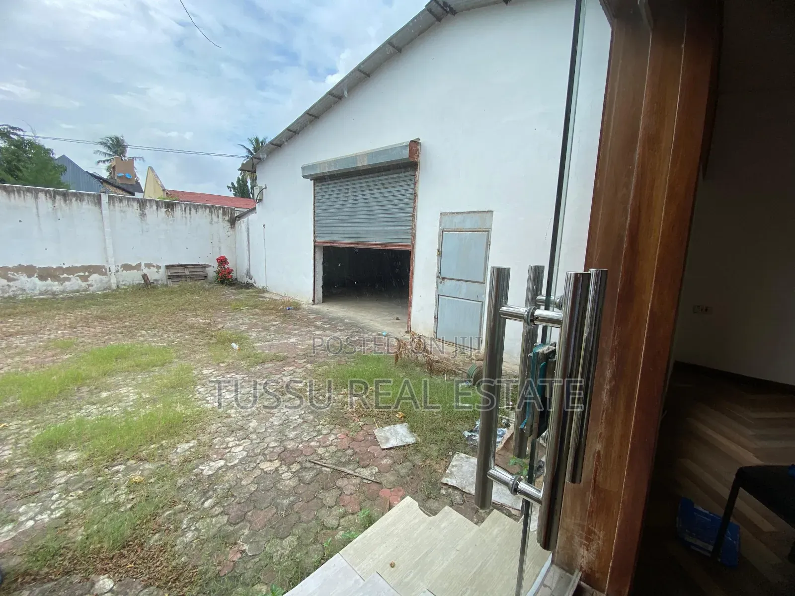 Ware House for Rent Mikochen Industrial Area