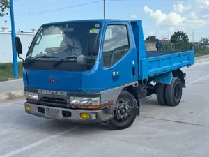 Mitsubishi Canter Dumper