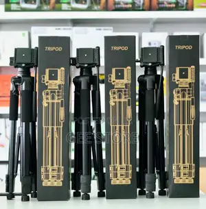 D900 2.0m Tripod Stand