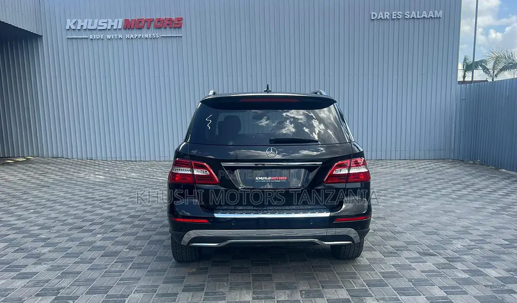 Mercedes-Benz M Class 2015 Black