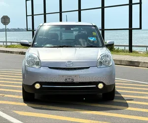 Mazda Verisa 2010 Silver
