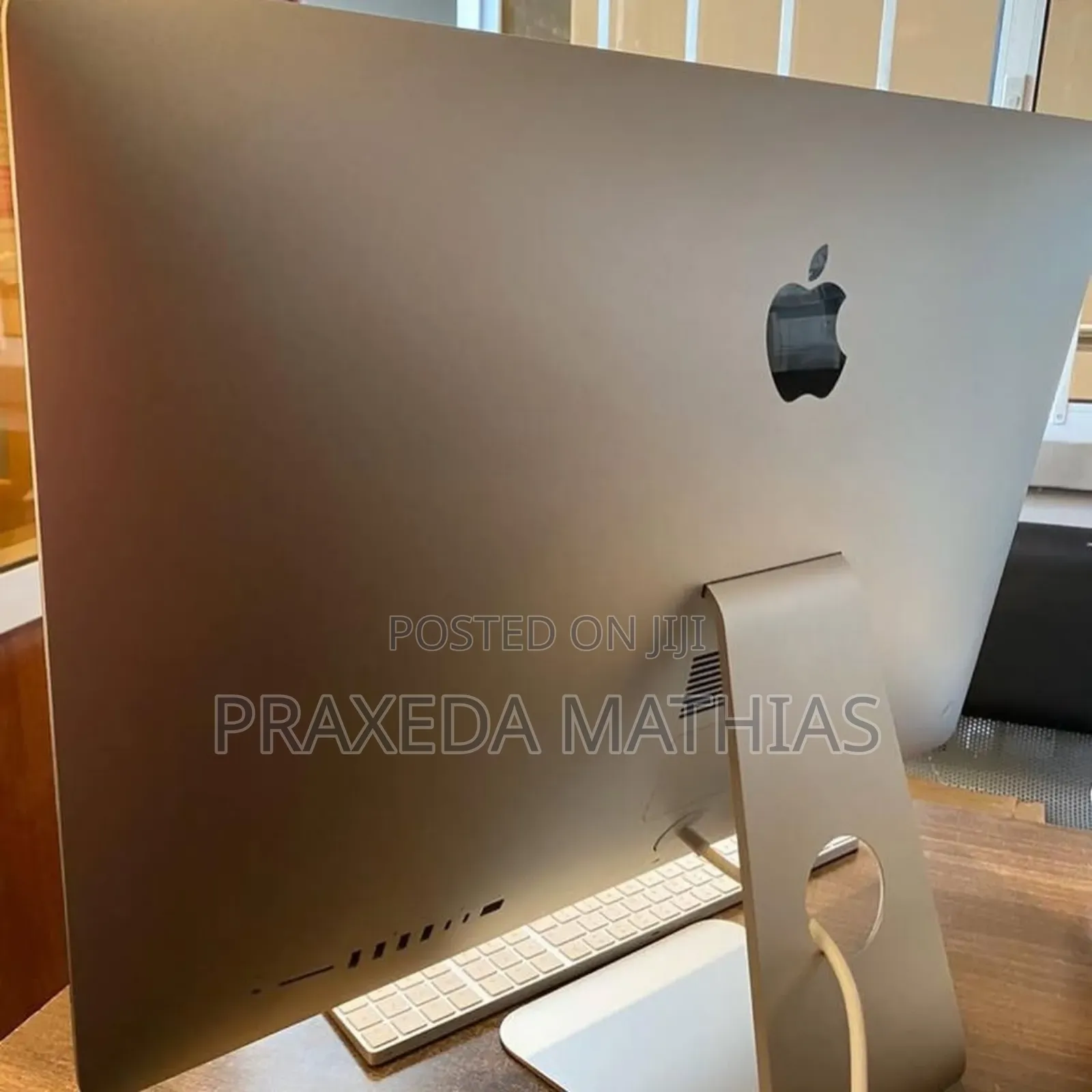 Desktop Computer Apple iMac 8GB Intel Core I5 SSD 256GB