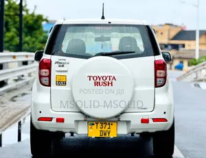 Toyota Rush 2006 White