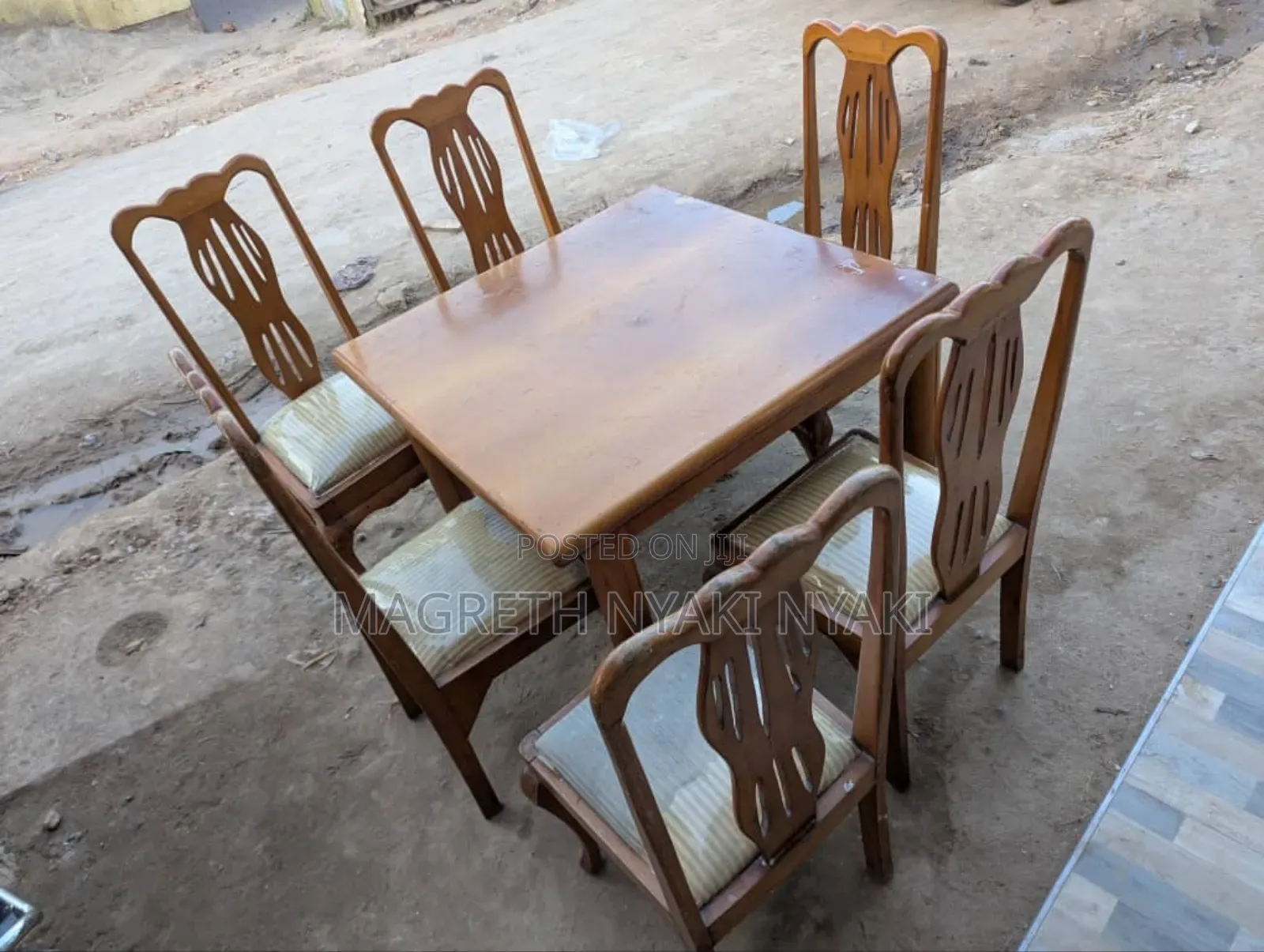 Nauza Dinning Table Viti Sita Ya Kisasa Piah