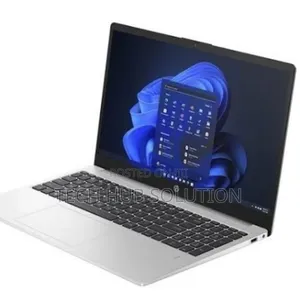 New Laptop HP 240 8GB Intel Core I7 SSD 512GB