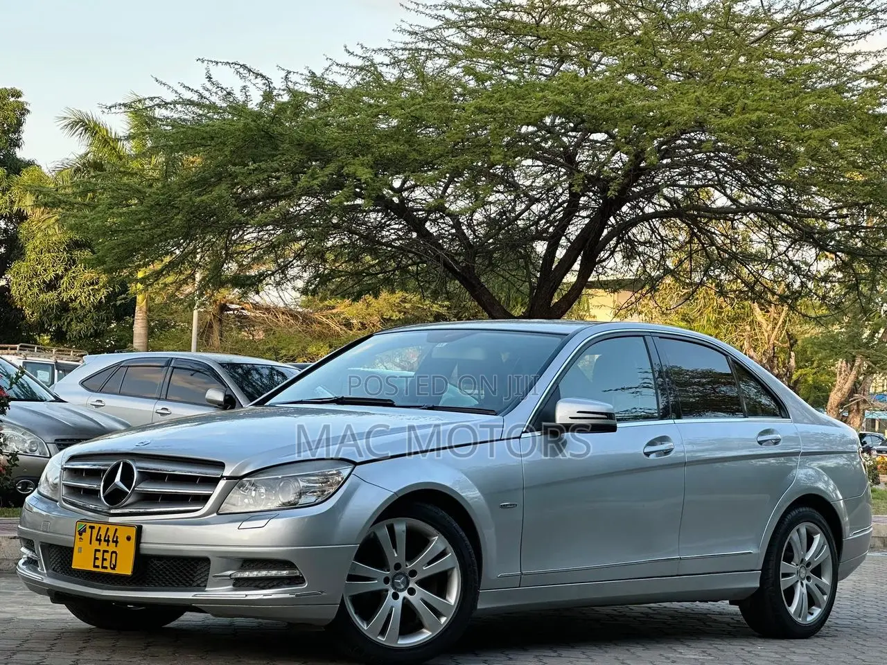 Mercedes-Benz C250 2010 Silver
