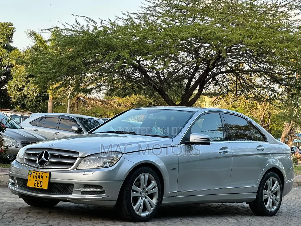 Mercedes-Benz C250 2010 Silver