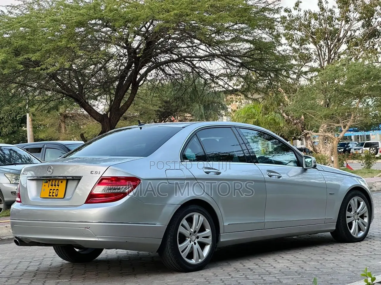Mercedes-Benz C250 2010 Silver