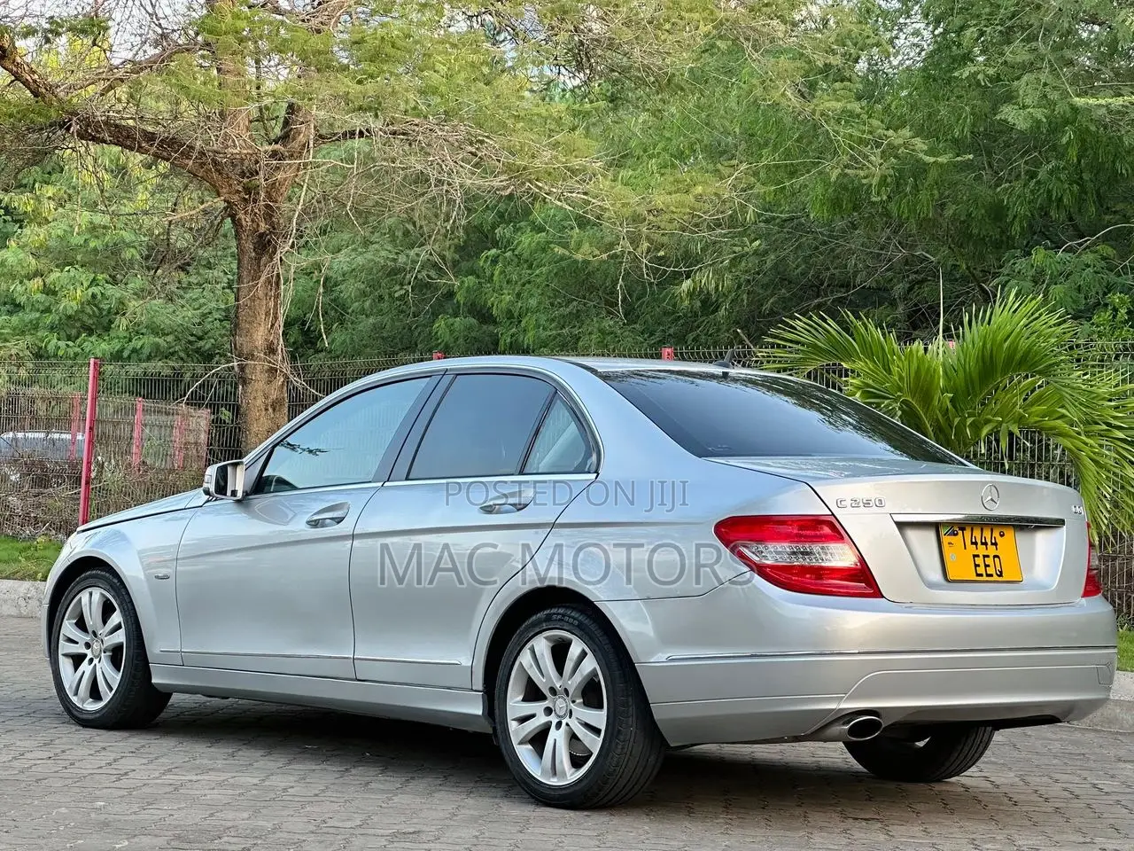 Mercedes-Benz C250 2010 Silver