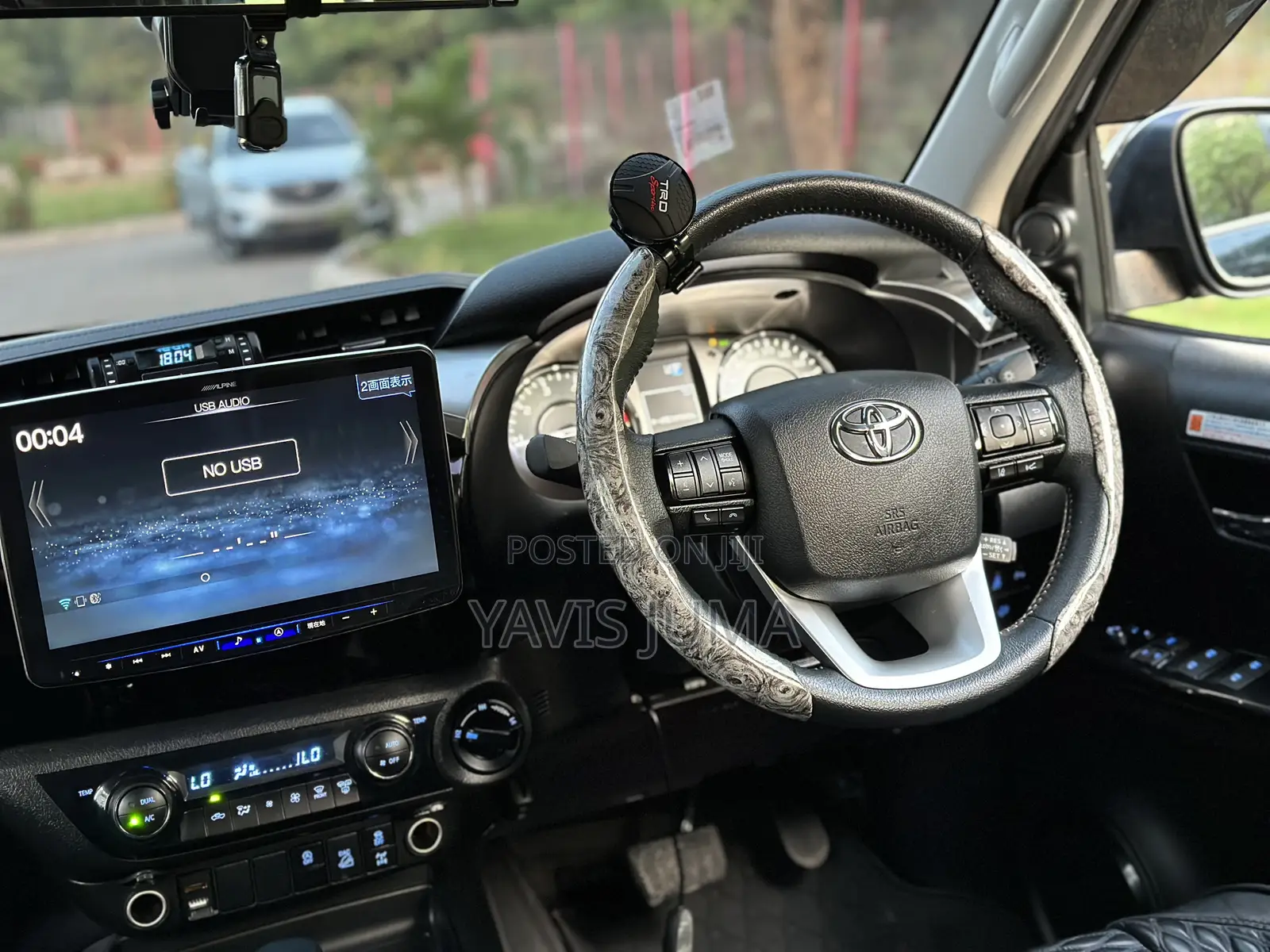 Toyota Hilux 2022 Black