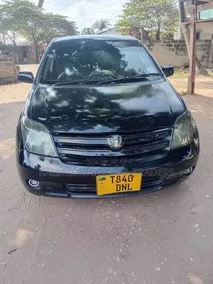 Toyota IST 2005 Black