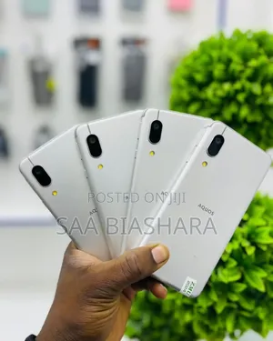 Sharp Aquos Sense 3 Basic SHV48 32 GB Silver