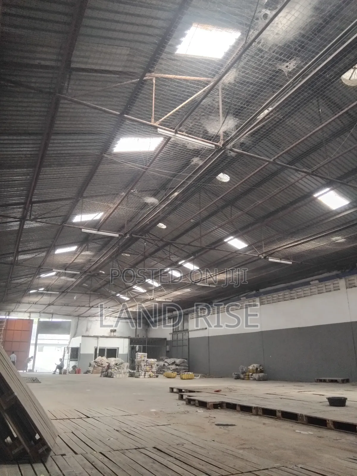 Warehouse/ Godown SQM 550