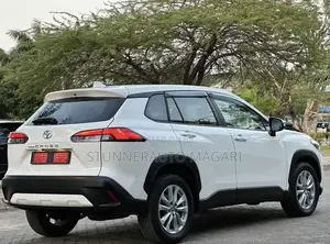 Toyota Corolla Cross 2023 White