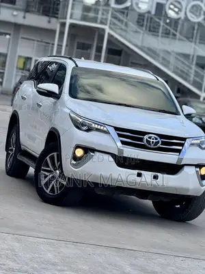 Toyota Fortuner 2018 White