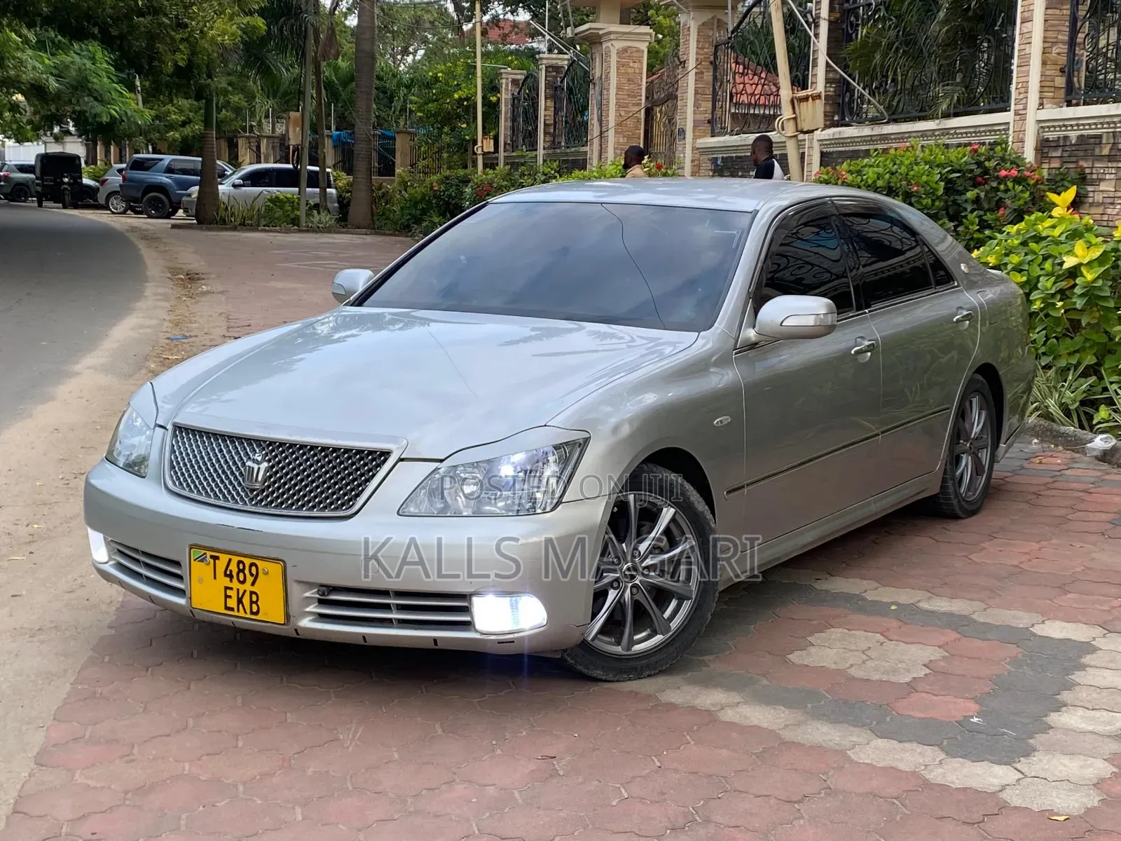 Toyota Crown 2006 Silver