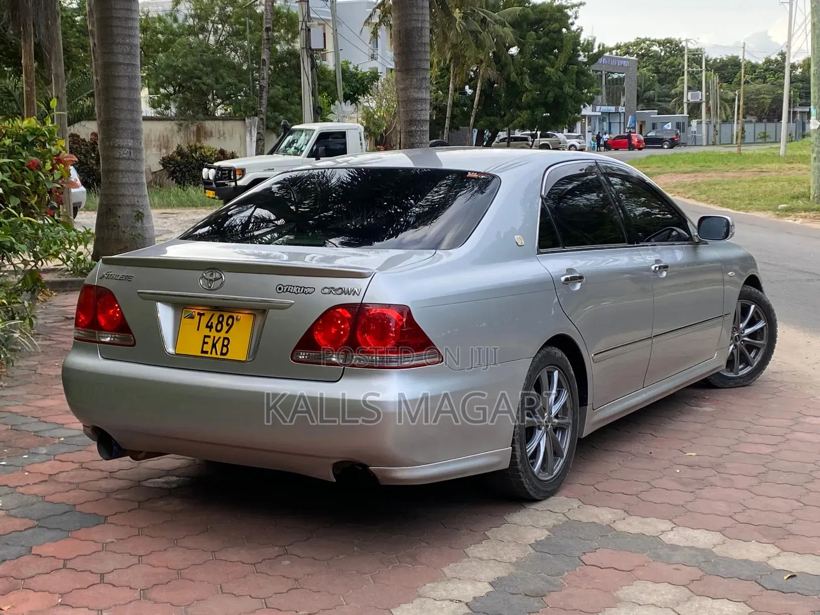 Toyota Crown 2006 Silver