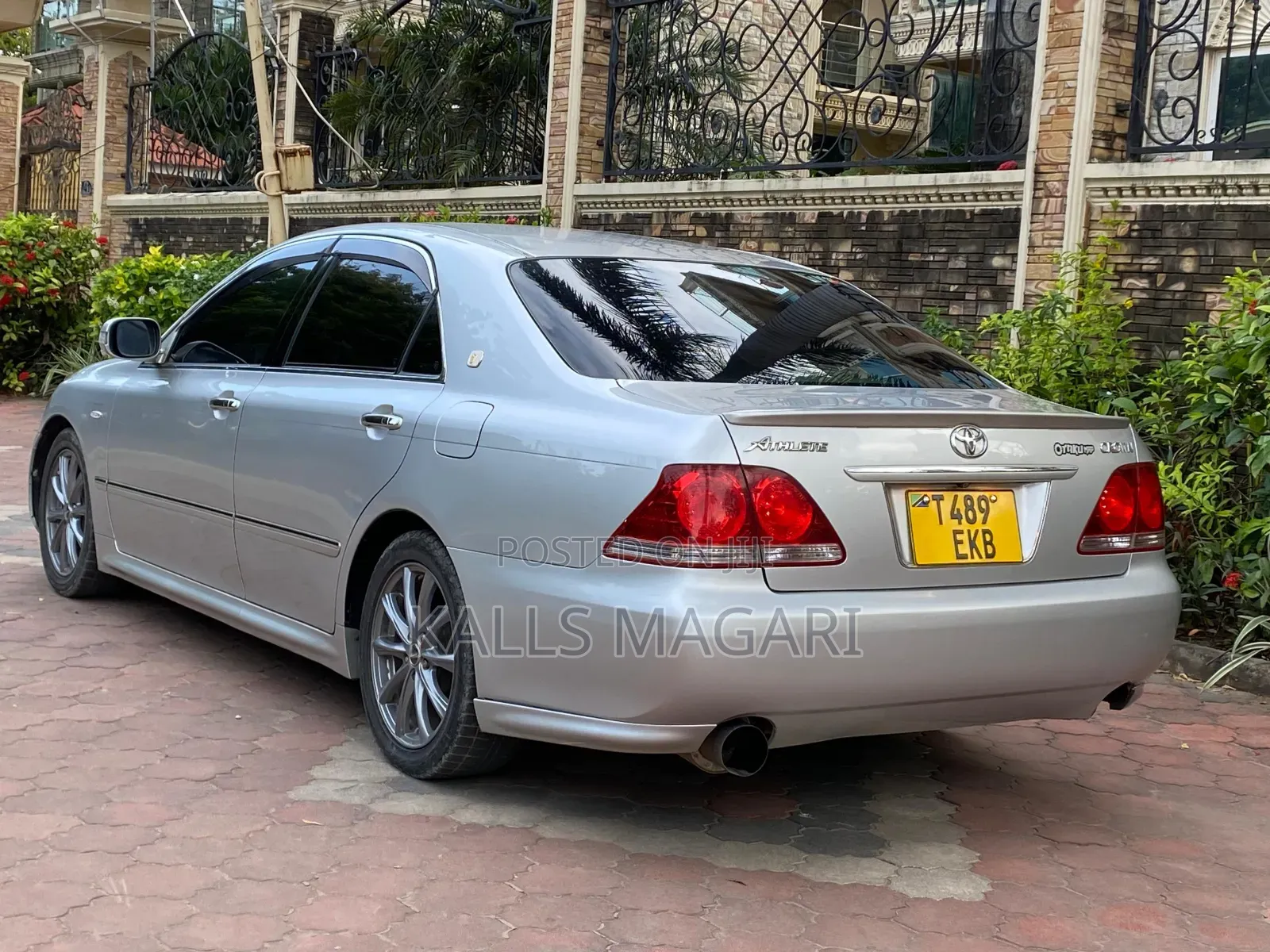 Toyota Crown 2006 Silver