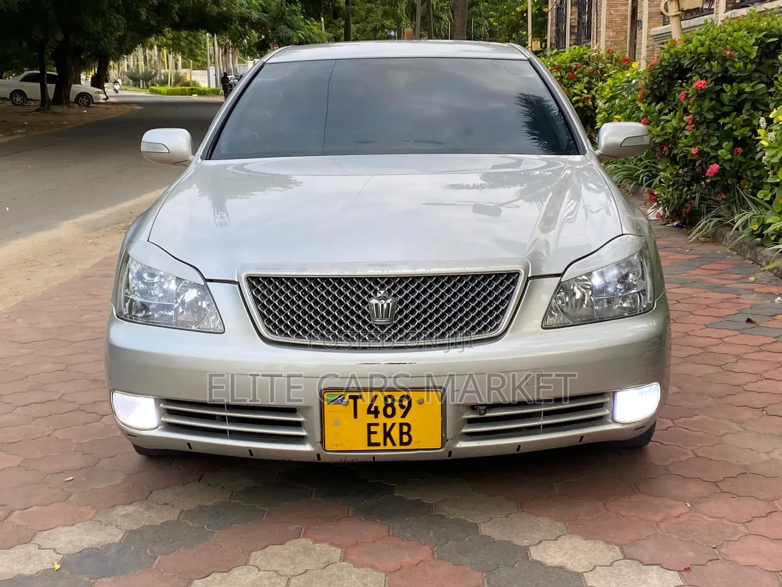 Toyota Crown 2006 Silver