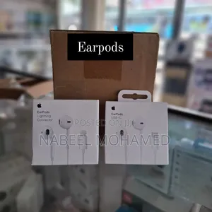Lighting and Type C Earpods
