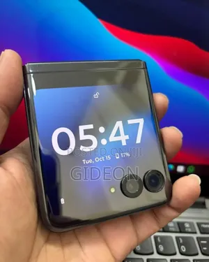 Motorola Razr (2023) 256 GB Black