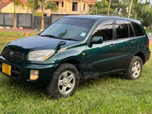 Toyota RAV4 Automatic 2003 Green