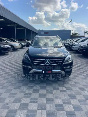 Mercedes-Benz M Class ML350 4dr SUV (3.5L 6cyl 7A) 2015 Black