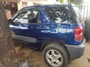 Toyota RAV4 Cabriolet 1998 Blue