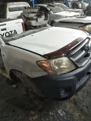 Toyota Hilux Half Cut