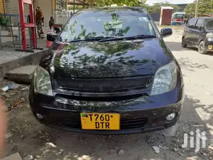 Toyota IST 2004 Black