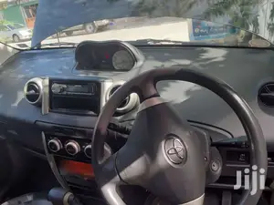 Toyota IST 2004 Black