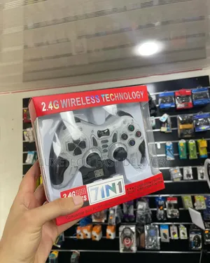 7-in-1 Wireless Gamepad With Dual Vibration Function