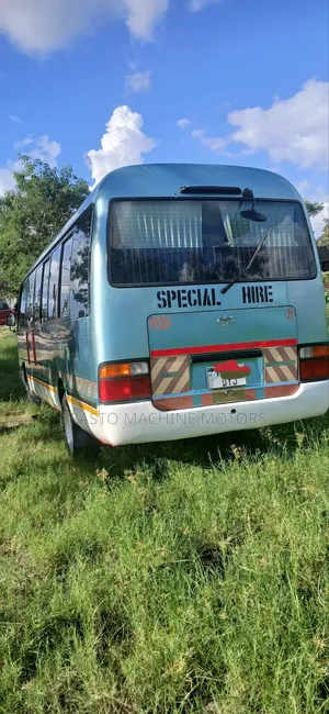 Toyota Coaster 2004