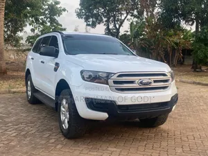 Ford Everest 2018 White